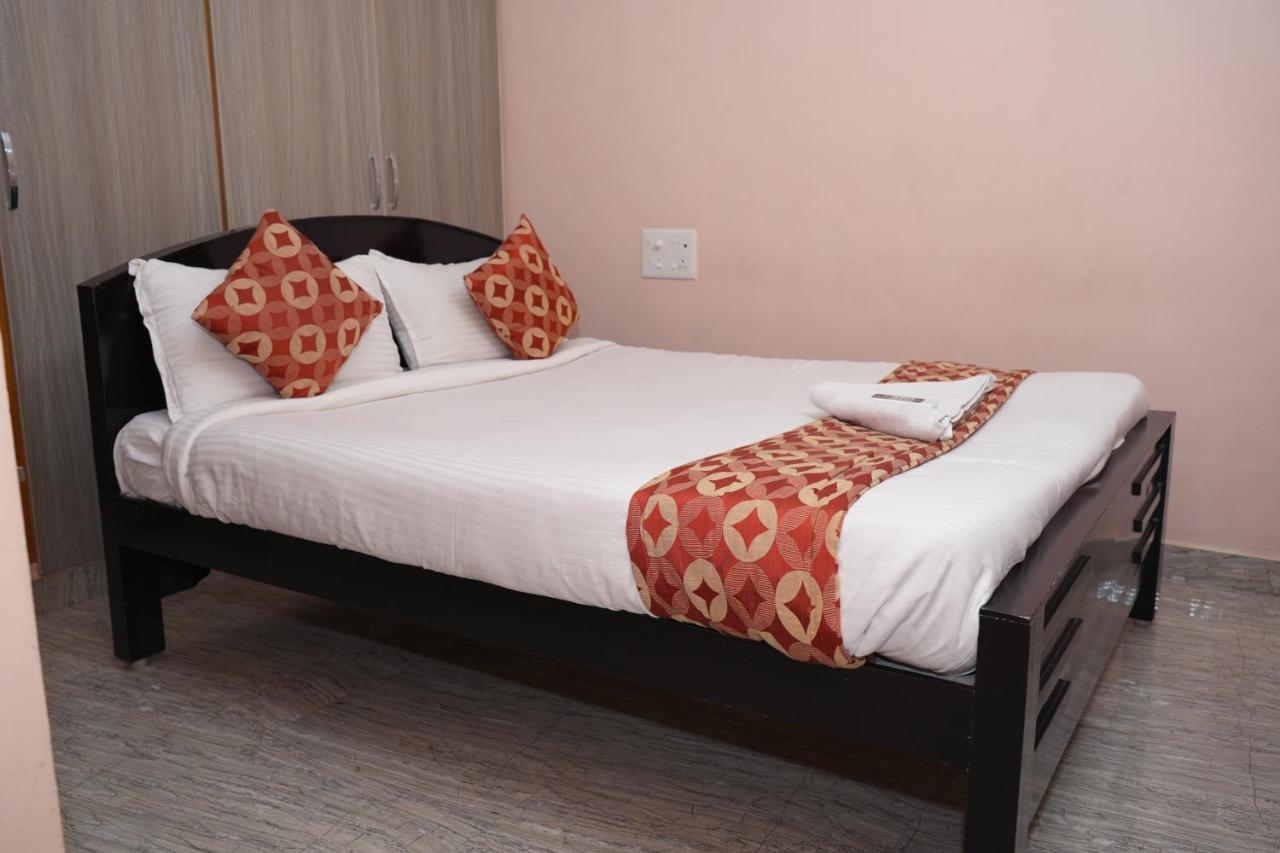 Alexa Home Stay Тирупати Екстериор снимка